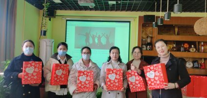 河南宏恩教育祝全体女员工&ldquo;三八国际劳动妇女节&rdquo;快乐